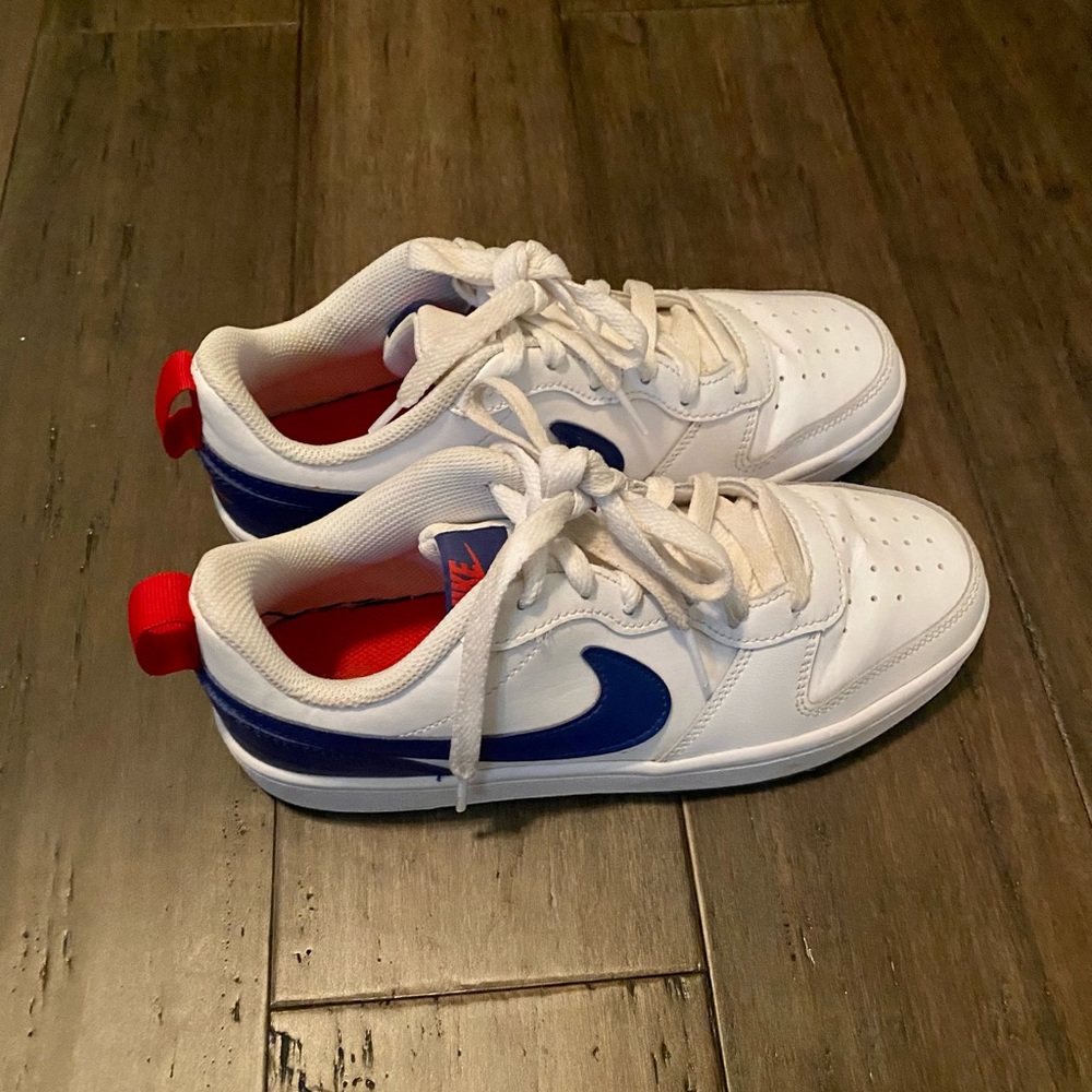 Nike Borough Lows Size 5Y